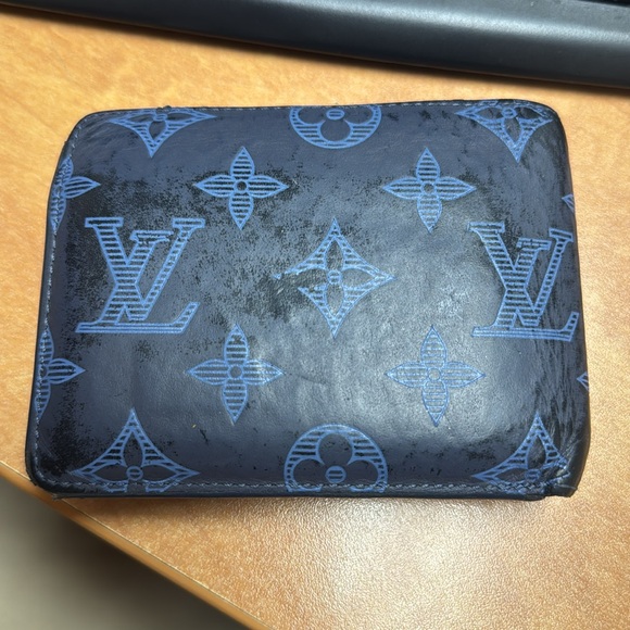 Louis Vuitton wallet - Picture 2 of 3